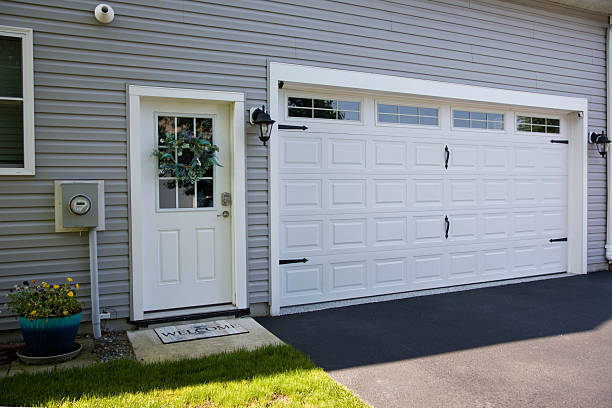 24/7 Emergency Garage Door Panel Replacement experts in Converse, IN